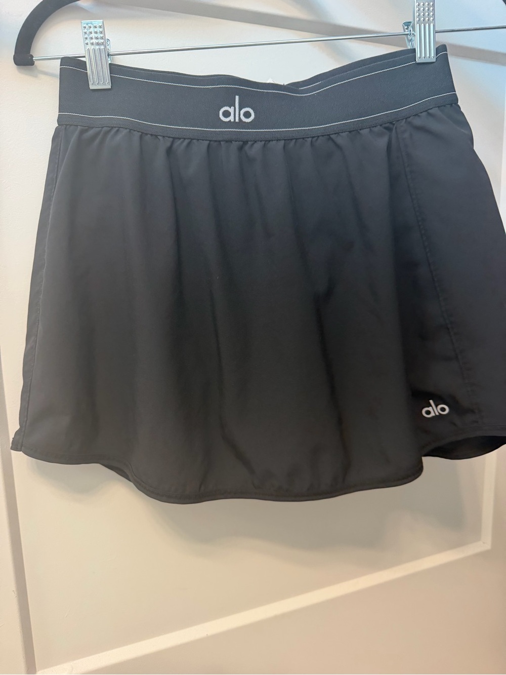 ALO Yoga Black Athletic Skort with Integrated Shorts